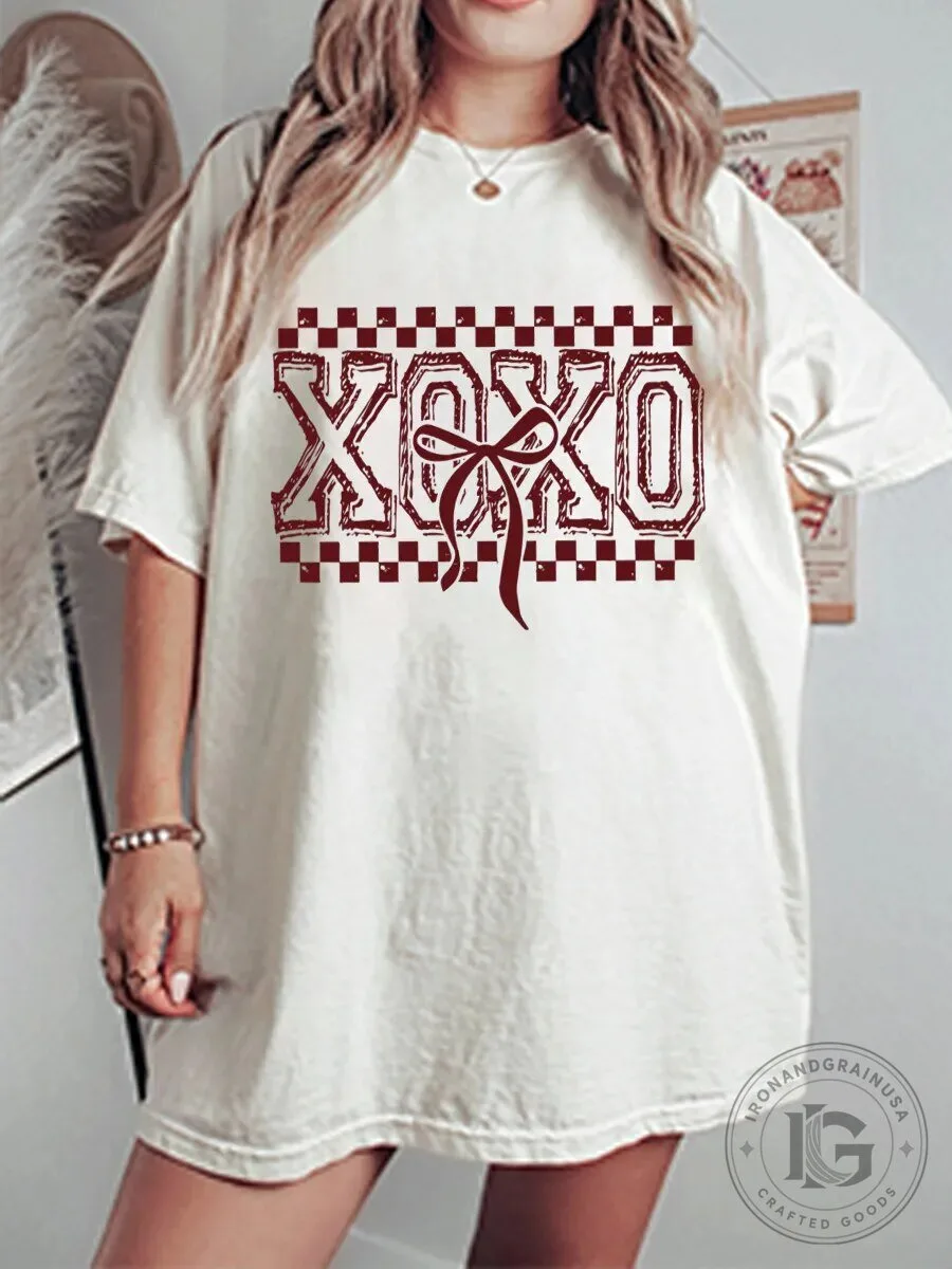 Vintage Checkered XOXO Oversized Graphic T-Shirt for Women